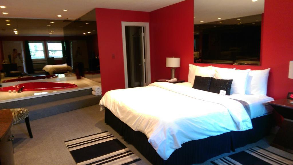 The Cadillac Motel Saint Albans Room photo